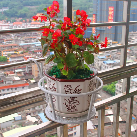 Furaha Finds Metallic Over-the-Balcony Flower Pot Holder – Rust-resistant metal plant holder for balcony railings