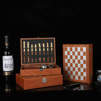 Premium Hip Flask Gift Set | Wooden Chess Box with Customizable Name | Includes 250ml Hip Flask, Shot Glasses, and Foldable Utensils