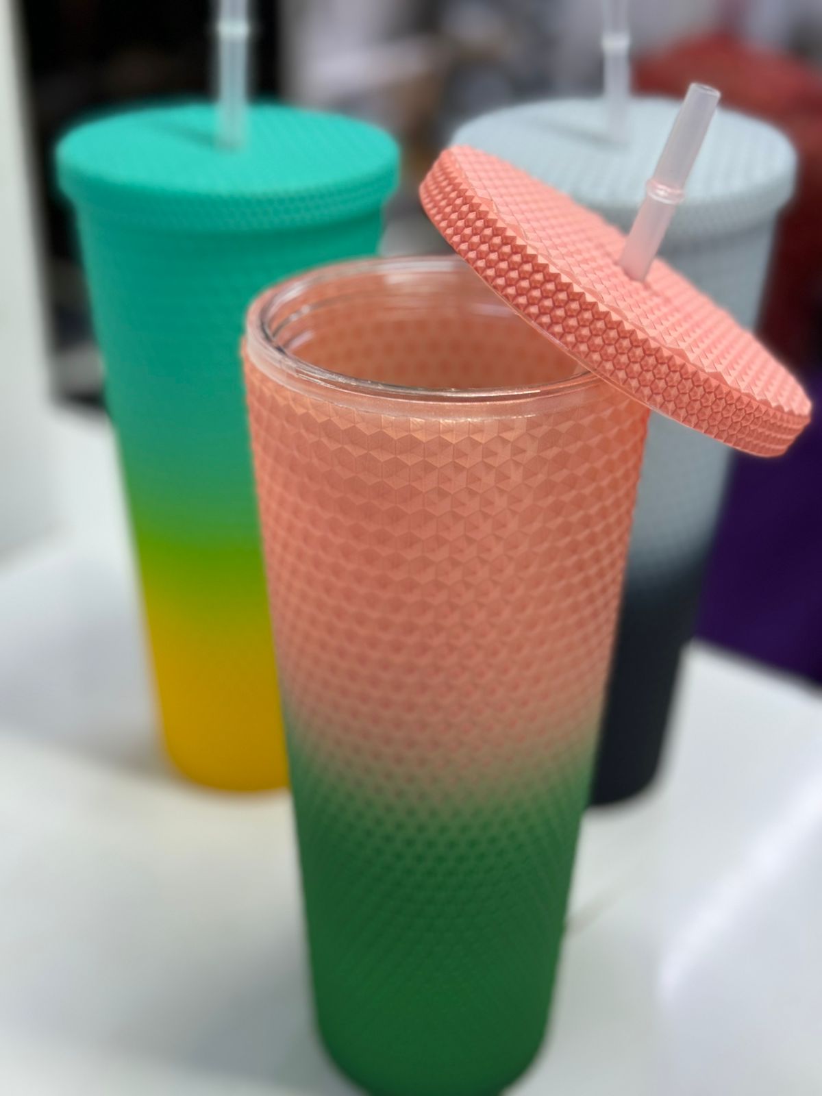 800 ml Studded Tumbler with Lid and Straw