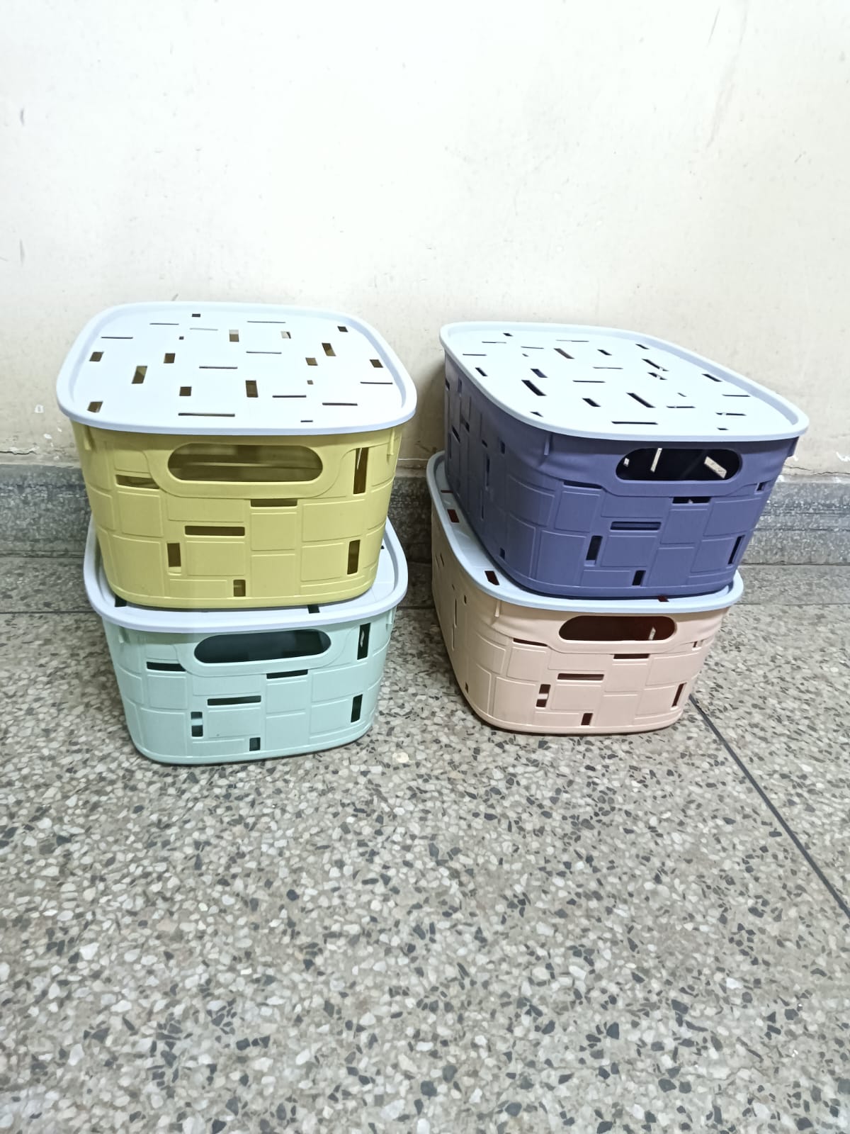 Multipurpose Sundries Storage Baskets with Lid