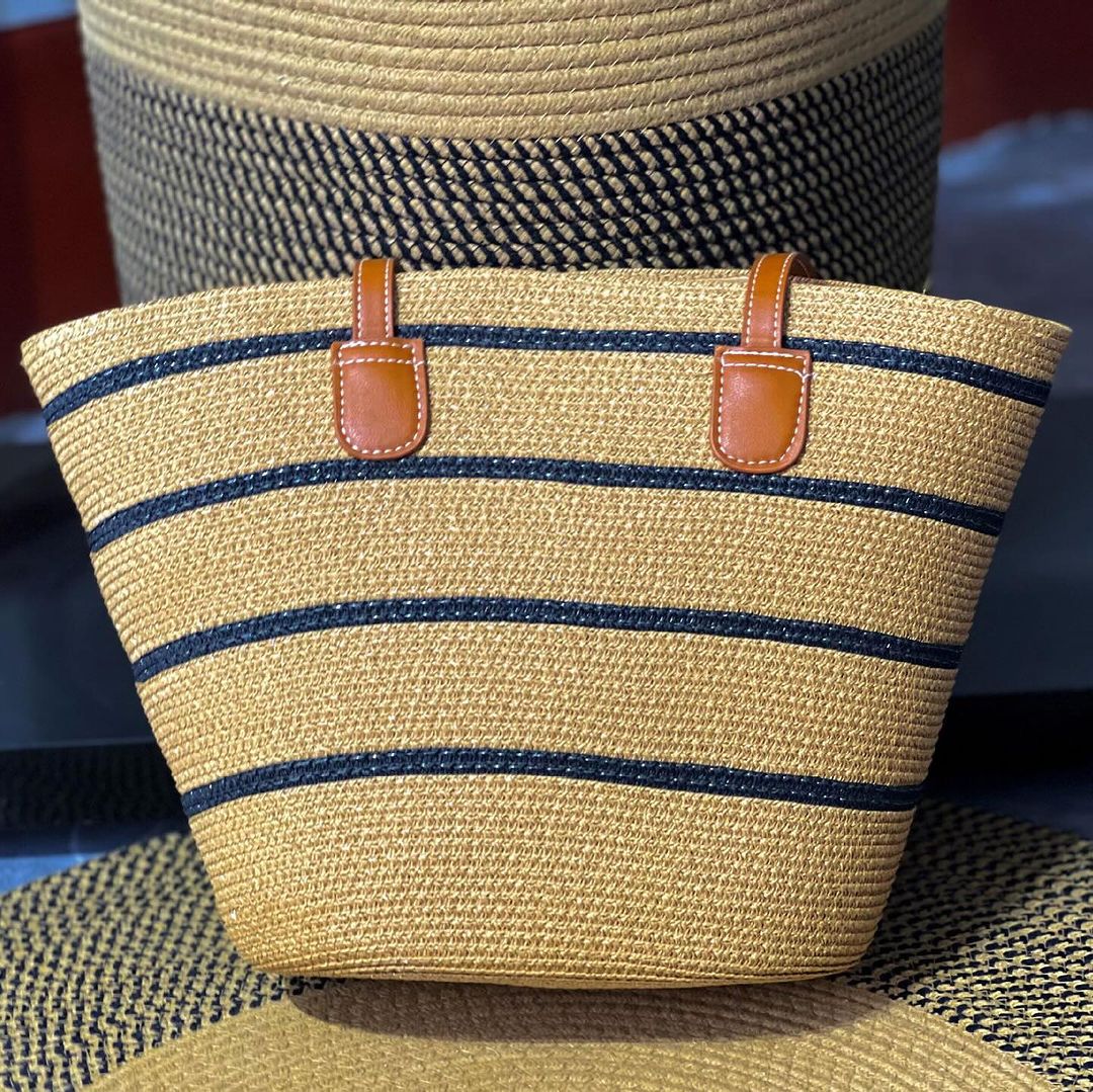 Vintage Papyrus Straw Woven Beach Bag Chic Design with Leather and Cotton Lining, Ideal for Work, Picnic, Travel, and Beach