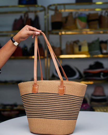 Vintage Papyrus Straw Woven Beach Bag Chic Design with Leather and Cotton Lining, Ideal for Work, Picnic, Travel, and Beach