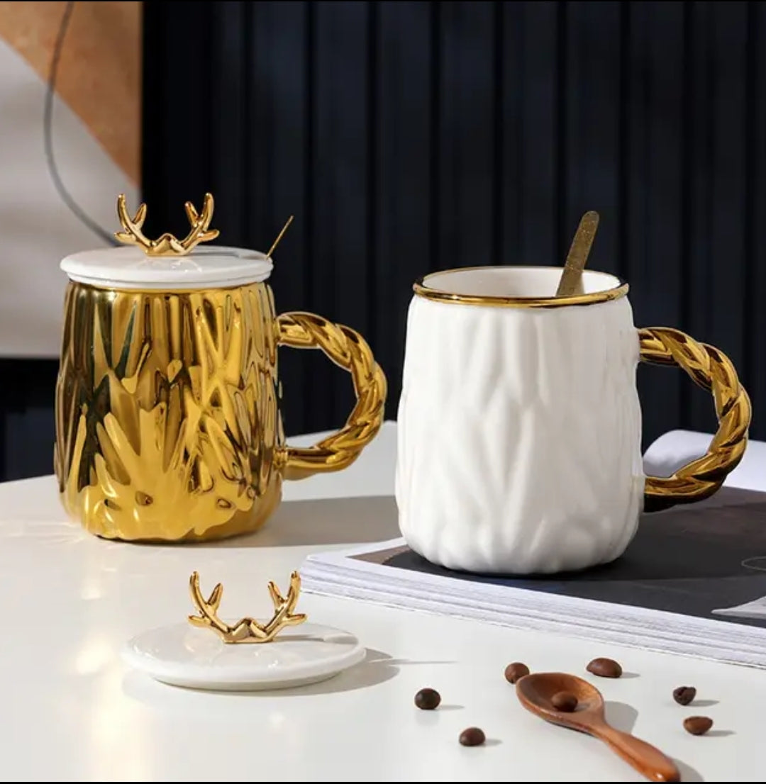 Nordic Ceramic Cup with Cover and Antlers – Unique and Classy Design (470ml, Gold and White)