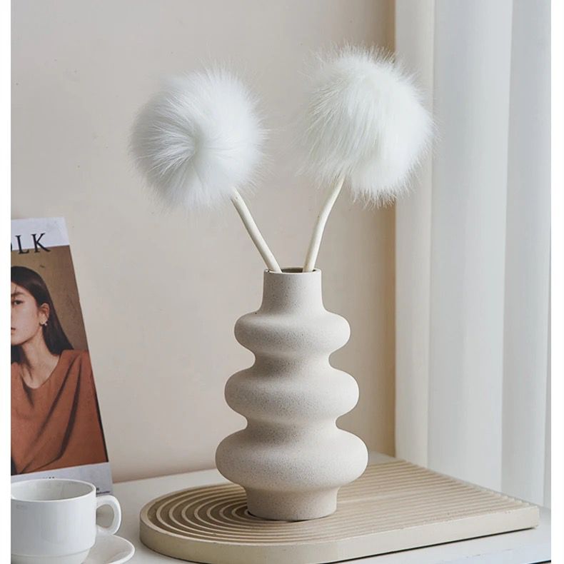 Modern Minimalist Spiral Shaped Decorative Flower Vase |Elegant Home Decor Accent for Aesthetic Living Spaces