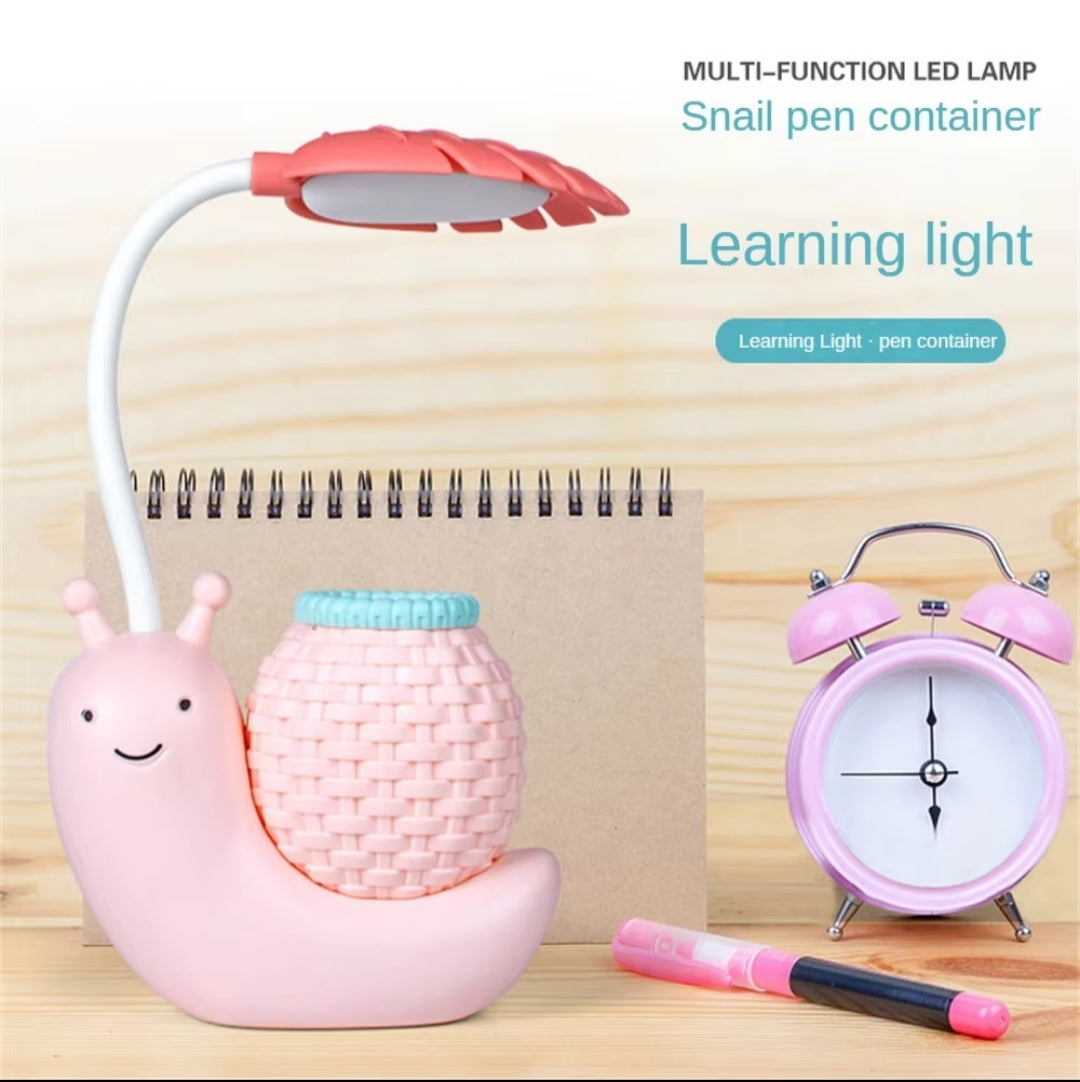 Children's Cartoon LED Snail Desk Lamp / Eye Protection Night Light, USB Charging Reading Lamp, Home Decoration for Kids Room