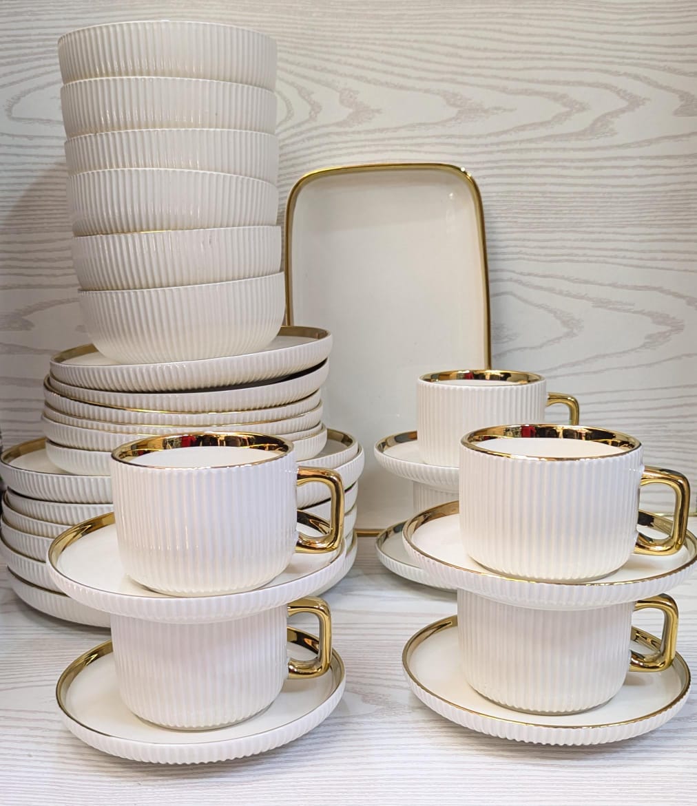 32pcs Elegant European Porcelain Dinner Set  Complete Tableware Collection with Plates, Bowls, Mugs & Saucers