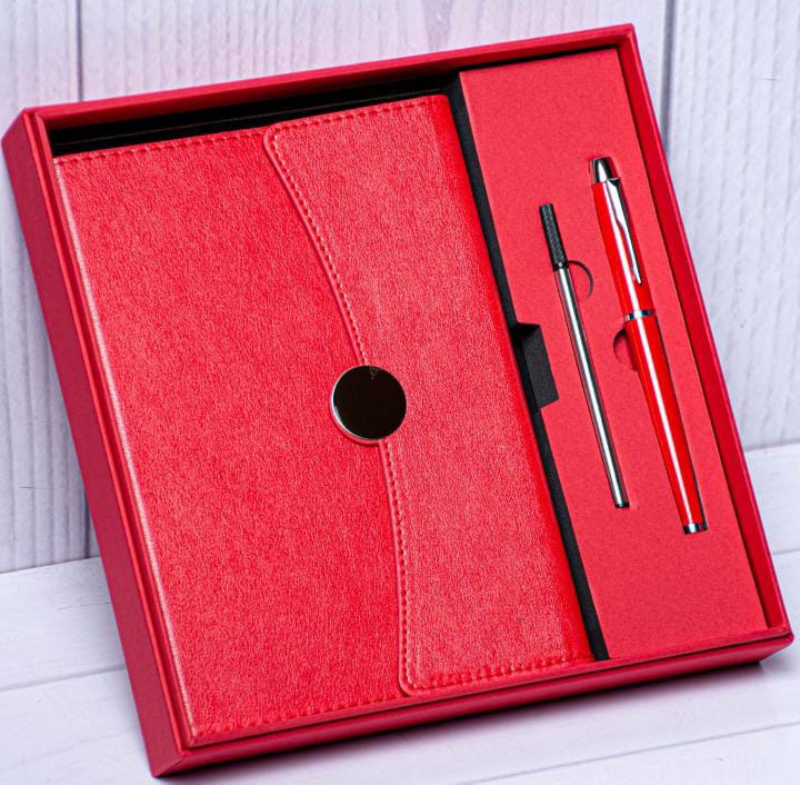 Executive Notebook Gift Set | LeatherBound Notebook & Refillable Pen