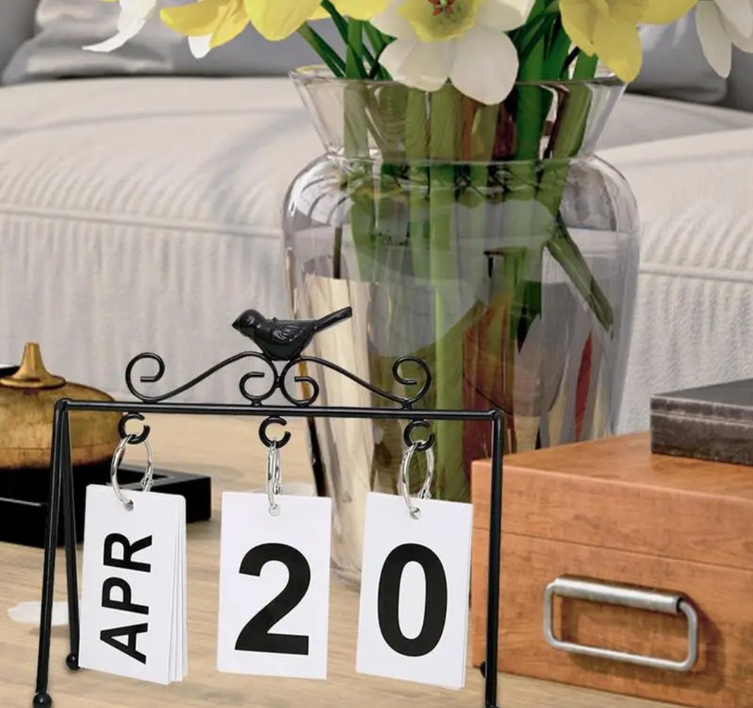 Elegant Desk Calendar Available in Black and Gold, Perfect for Home or Office Organization