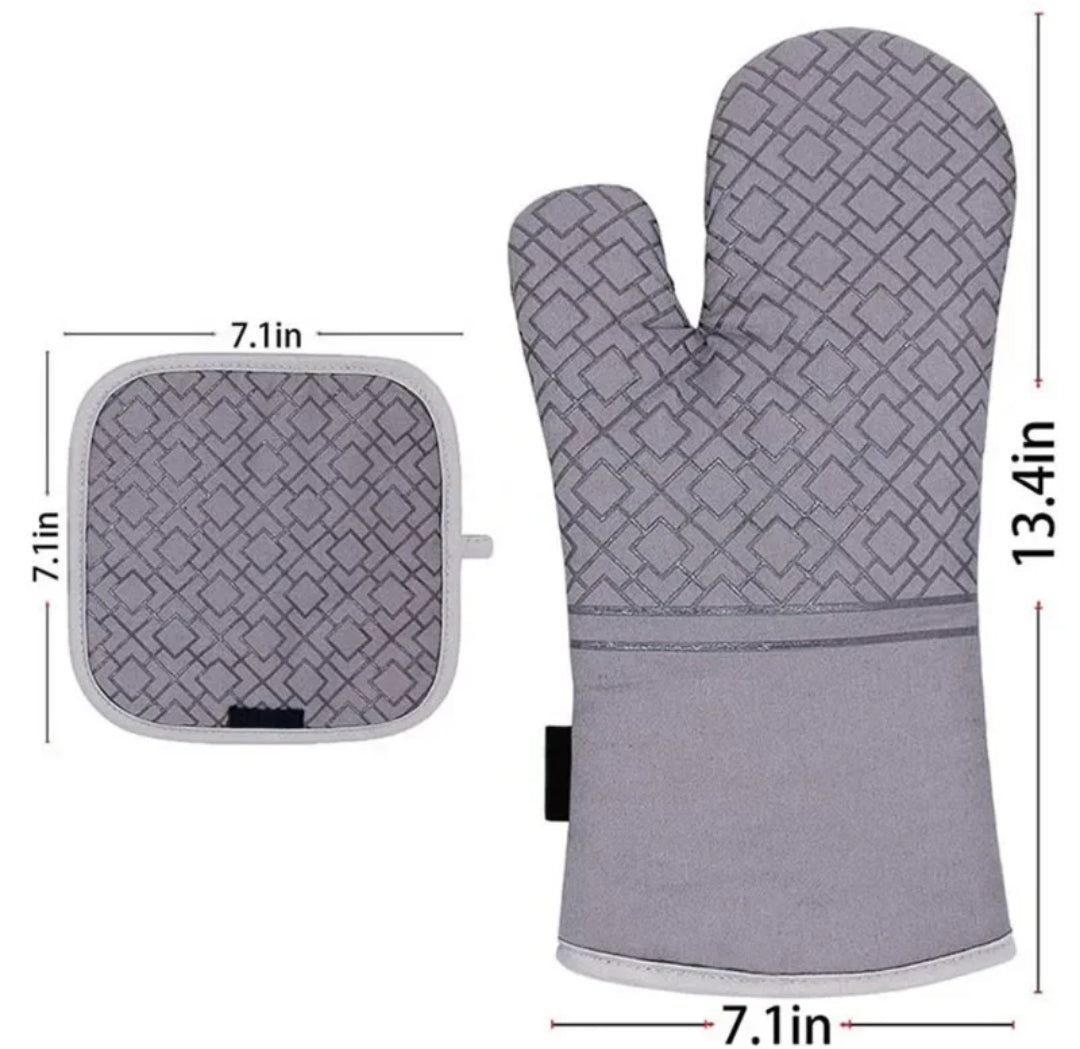 Heat Resistant 4 Piece Oven Mitts and Pot Holders Set  Antiskid, Breathable, High Heat Protection for Kitchen, Available in Red, Grey, Black