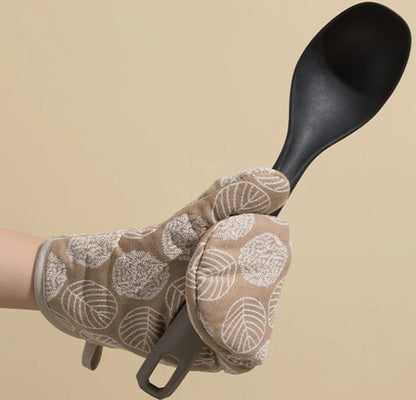 Insulated Cotton Kitchen Oven Gloves + Hand Mittens Heat Resistant Cooking Gloves, Available in 4 Colors