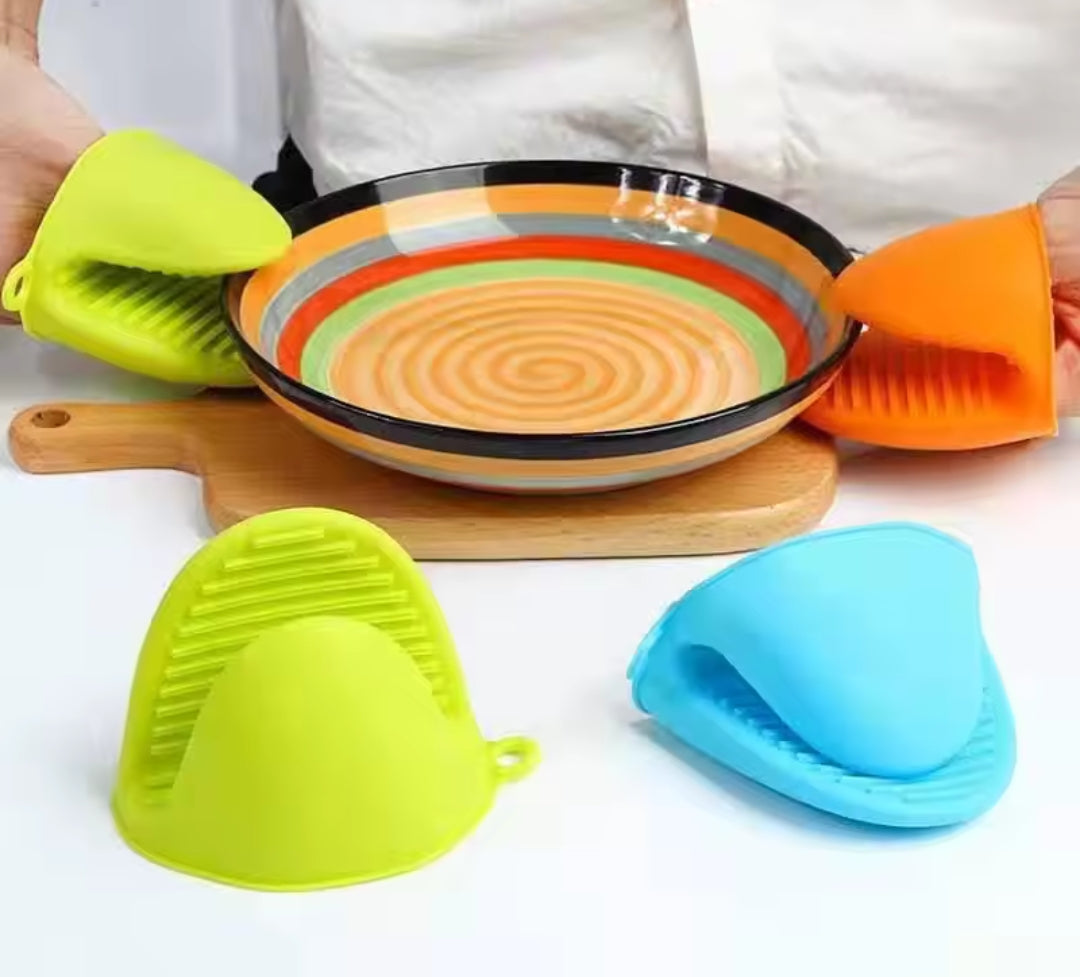 Silicone Pot Holder | Heat Resistant Non Slip Kitchen Trivet | Durable Silicone Hot Pad for Cooking & Baking