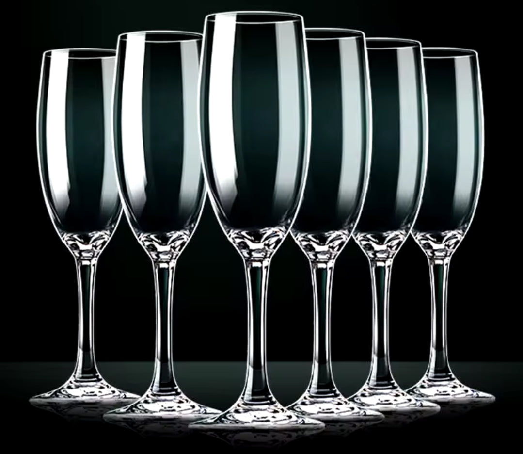 Durable Quality: Made from sturdy glass, enhancing both clarity and durability.
Perfect for Celebrations: A set of 6, ideal for toasting at gatherings, parties, and special events.