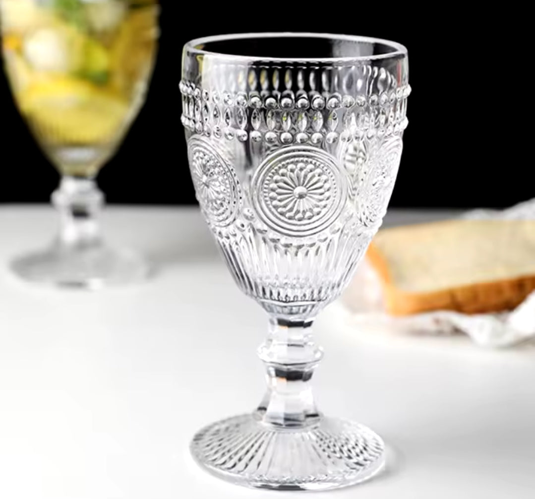 Retro Embossed Goblet Set  Floral Cocktail Glasses
Capacity: 240ml per glass
Material: High-quality embossed glass
Set Contains: 6 glasses