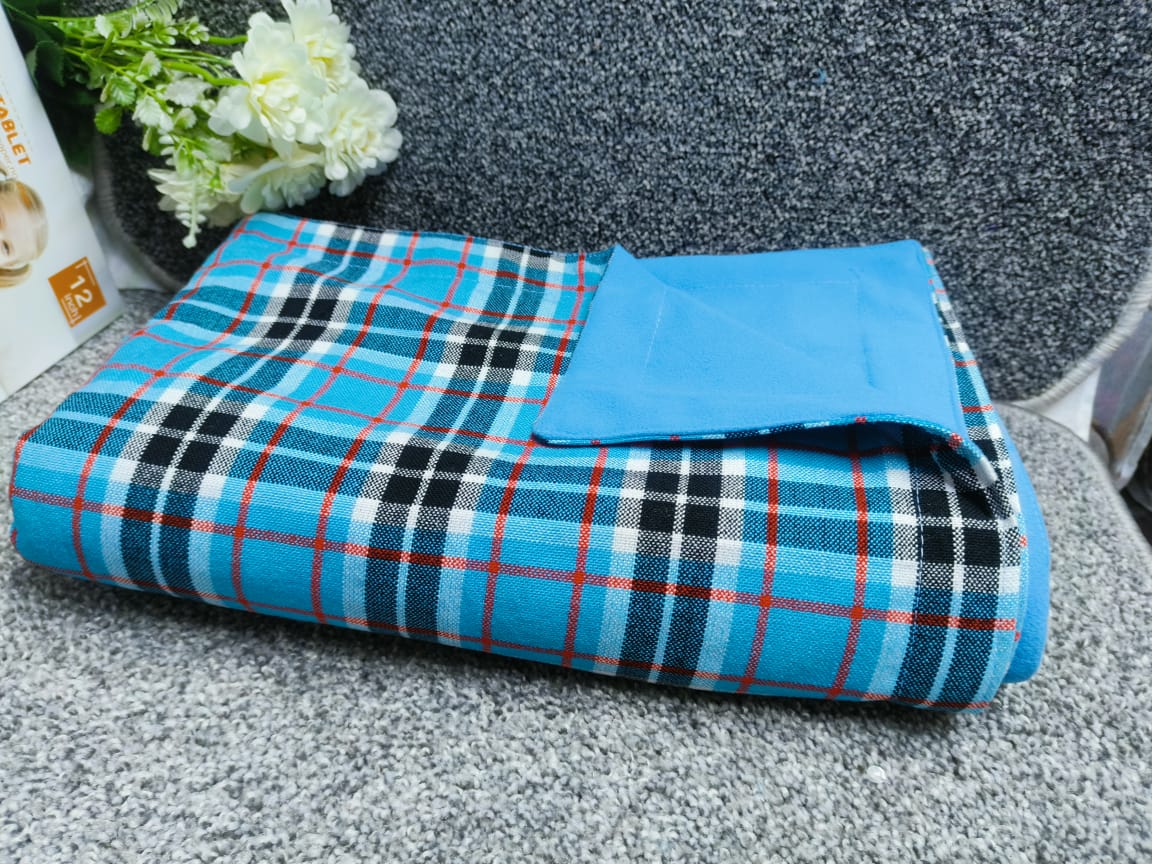 High Quality Maasai Fleece Blanket | 150cm x 200cm (5 by 6)| Vibrant & Cozy Traditional Design