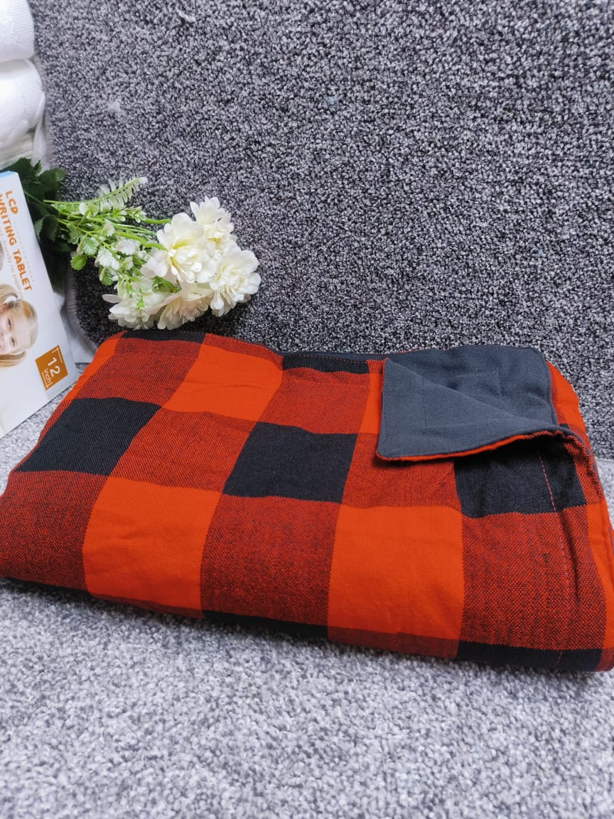 High Quality Maasai Fleece Blanket | 150cm x 200cm (5 by 6)| Vibrant & Cozy Traditional Design