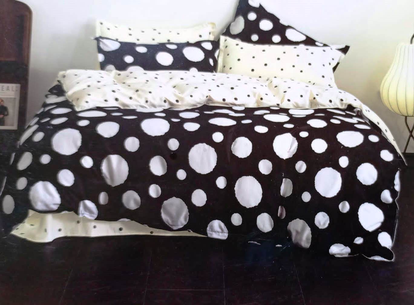 DoubleSided Duvet Set 7x8 with 2 Pillowcases & 1 Bedsheet | Reversible Design