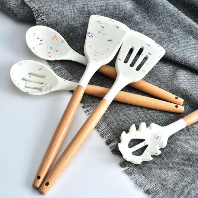 Unique White Marble Silicone Spoon Set | Heat Resistant & Non Scratch Kitchen Utensils | Elegant Kitchen Tools