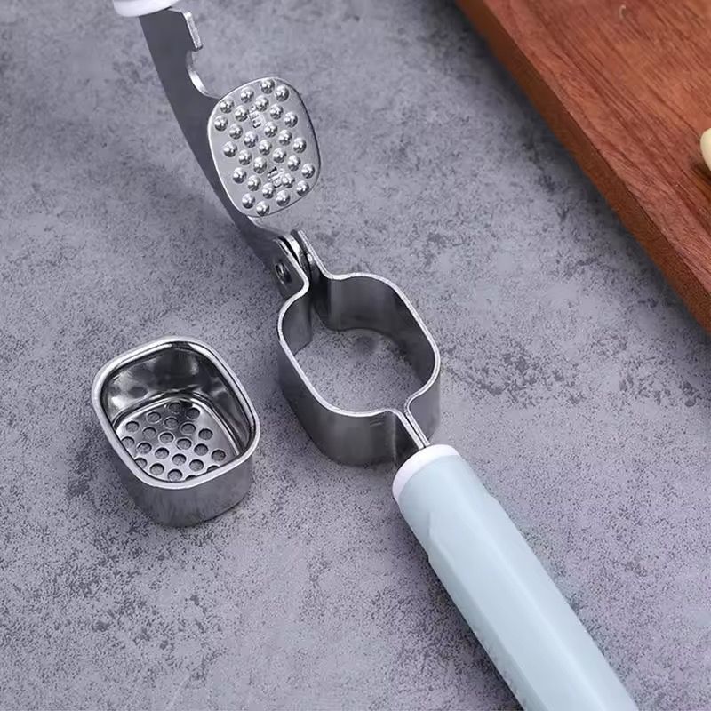 Garlic Crusher | Ergonomic Handle | Easy to Clean