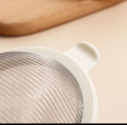 Wooden Handle Stainless Steel Fine Mesh Sieve | Kitchen Gadget Flour Sieve, Oil, and Tea Filter | 10cm x 25.3cm