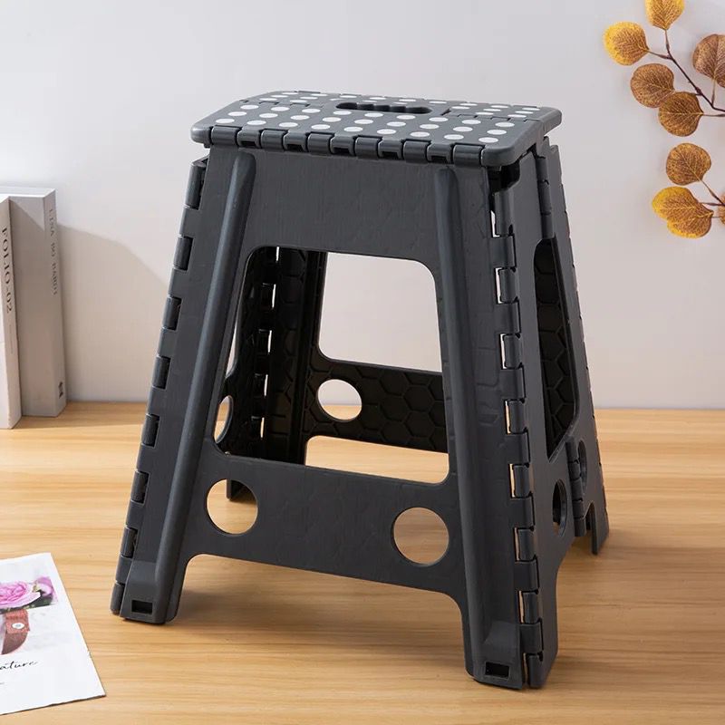 Plastic Heavy Duty Stepping Stool with Handle | Lightweight Retractable Folding Telescoping Chair for Indoor & Outdoor Use