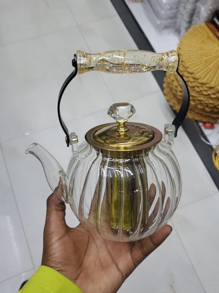 Classy Glass Infusing Teapot with Gold Lid & Handle | 800ml | Elegant Tea Maker for Loose Leaf Teas